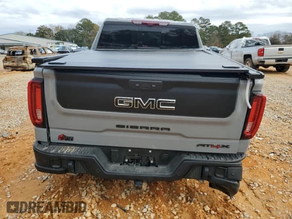 ✅ 2024 GMC Sierra 1500 AT4X • VIN: 3GTUUFEL0RG152378 • Лот: 42332975. Опубликован ранее на Copart с пробегом 34 277 миль. Бесплатный доступ к архиву аукционных продаж из США и подробный отчёт об истории автомобиля на DreamBid. Изображение 6.