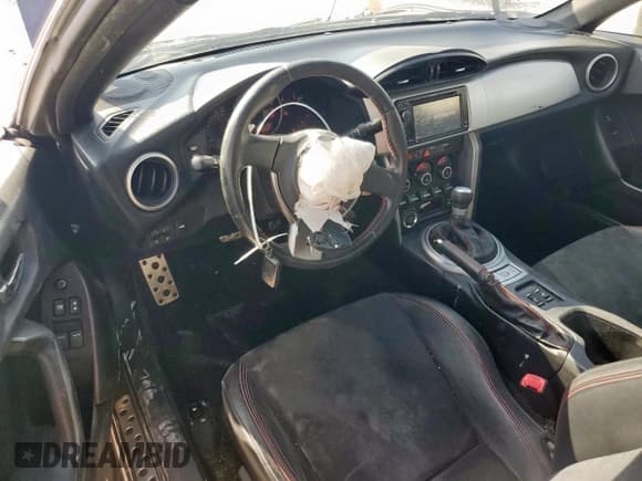 ✅ 2013 Subaru BRZ Limited • VIN: JF1ZCAC16D2613667 • Lot: 82222225. Listed on Copart with 118,460 mi. Free auction sales archive from the USA and detailed vehicle history report at DreamBid. Image 8.