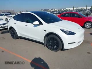 ✅ 2022 Tesla Model Y Long Range • VIN: 7SAYGDEE4NF532356 • Lot: 43512772. Listed on IAAI with 25,288 mi. Free auction sales archive from the USA and detailed vehicle history report at DreamBid. Image 1.