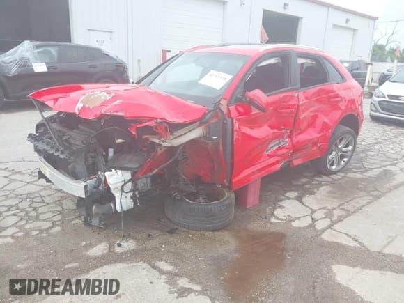 ✅ 2018 Audi Q3 Premium • VIN: WA1BCCFS9JR025027 • Лот: 42717378. Опубликован ранее на IAAI с пробегом 101 038 миль. Бесплатный доступ к архиву аукционных продаж из США и подробный отчёт об истории автомобиля на DreamBid. Изображение 2.