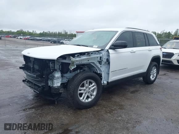 ✅ 2025 Jeep Grand Cherokee Altitude X • VIN: 1C4RJGAG9SC275926 • Lot: 41367591. Wystawiony na IAAI z przebiegiem 264 mil. Bezpłatny archiwum sprzedaży aukcyjnych z USA i szczegółowy raport historii pojazdu na DreamBid. Zdjęcie 2.