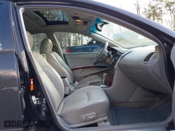 ✅ 2007 Nissan Maxima SE • VIN: 1N4BA41E37C856981 • Lot: 43784861. Wystawiony na IAAI z przebiegiem 267 219 mil. Bezpłatny archiwum sprzedaży aukcyjnych z USA i szczegółowy raport historii pojazdu na DreamBid. Zdjęcie 5.