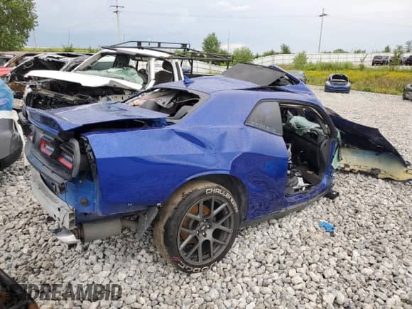 2018 Dodge Challenger R/T with VIN 2C3CDZBT1JH178353, listed as a Copart auction lot 68876105 with Not provided miles and Salvage title. Bid and sale history available at DreamBid. Image 3.