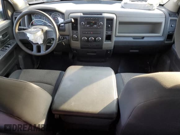 ✅ 2011 Ram 1500 ST • VIN: 1D7RV1GP8BS562162 • Lot: 47855165. Wystawiony na Copart z przebiegiem 120 367 mil. Bezpłatny archiwum sprzedaży aukcyjnych z USA i szczegółowy raport historii pojazdu na DreamBid. Zdjęcie 8.