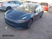 ✅ 2021 Tesla Model 3 Standard Range Plus • VIN: 5YJ3E1EA5MF985635 • Lot: 43575207. Wystawiony na IAAI z przebiegiem 63 336 mil. Bezpłatny archiwum sprzedaży aukcyjnych z USA i szczegółowy raport historii pojazdu na DreamBid. Zdjęcie 17.