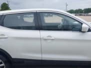 ✅ 2022 Nissan Rogue S • VIN: JN1BJ1AV7NW342798 • Lot: 42768922. Wystawiony na IAAI z przebiegiem 91 601 mil. Bezpłatny archiwum sprzedaży aukcyjnych z USA i szczegółowy raport historii pojazdu na DreamBid. Zdjęcie 13.