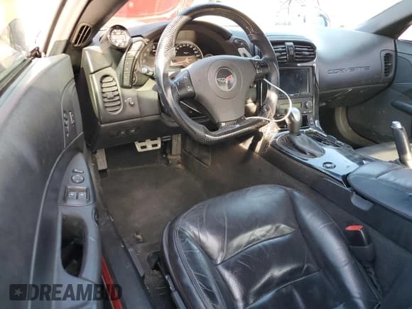 ✅ 2009 Chevrolet Corvette 3LT • VIN: 1G1YY26W995105602 • Lot: 91863725. Wystawiony na Copart z przebiegiem 134 901 mil. Bezpłatny archiwum sprzedaży aukcyjnych z USA i szczegółowy raport historii pojazdu na DreamBid. Zdjęcie 8.