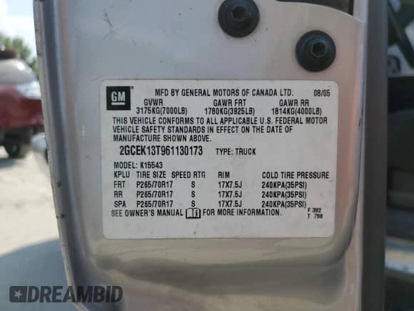 ✅ 2006 Chevrolet Silverado 1500 LT1 • VIN: 2GCEK13T961130173 • Lot: 69500414. Wystawiony na Copart z przebiegiem 195 532 mil mil. Skorzystaj z bezpłatnego archiwum sprzedaży aukcyjnych z USA i zobacz szczegółowy raport historii pojazdu na DreamBid. Zdjęcie 13.