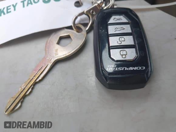 ✅ 2005 Dodge 1500 SLT • VIN: 1D7HU18DX5S282539 • Лот: 39957095. Опубликован ранее на IAAI с пробегом 275 379 миль. Бесплатный доступ к архиву аукционных продаж из США и подробный отчёт об истории автомобиля на DreamBid. Изображение 11.