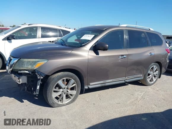 ✅ 2015 Nissan Pathfinder SV • VIN: 5N1AR2MN3FC621554 • Лот: 43676217. Опубликован ранее на IAAI с пробегом 241 375 миль. Бесплатный доступ к архиву аукционных продаж из США и подробный отчёт об истории автомобиля на DreamBid. Изображение 13.