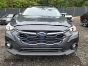 ✅ 2024 Subaru Crosstrek Premium • VIN: JF2GUADC9RH899471 • Lot: 84466815. Wystawiony na Copart z przebiegiem 12 536 mil. Bezpłatny archiwum sprzedaży aukcyjnych z USA i szczegółowy raport historii pojazdu na DreamBid. Zdjęcie 5.