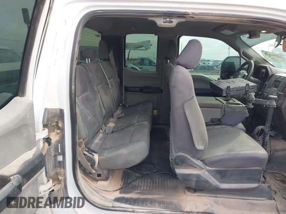 ✅ 2017 Ford F-250 XLT • VIN: 1FT7X2B67HEE98705 • Lot: 42256828. Listed on IAAI with 172,119 mi. Free auction sales archive from the USA and detailed vehicle history report at DreamBid. Image 8.
