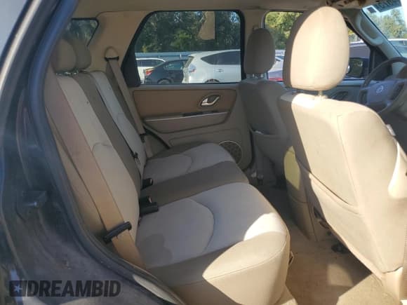 ✅ 2006 Mercury Mariner Luxury • VIN: 4M2CU561X6KJ03805 • Лот: 93084675. Опубликован ранее на Copart с пробегом 133 739 миль. Бесплатный доступ к архиву аукционных продаж из США и подробный отчёт об истории автомобиля на DreamBid. Изображение 10.