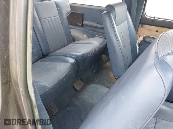✅ 1988 Ford Bronco • VIN: 1FMCU14T2JUE07092 • Lot: 42368100. Listed on IAAI with 157,254 mi. Free auction sales archive from the USA and detailed vehicle history report at DreamBid. Image 8.