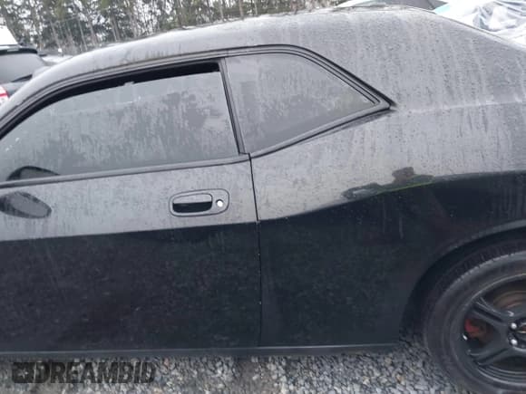 ✅ 2010 Dodge Challenger R/T Classic • VIN: 2B3CJ5DT6AH118905 • Lot: 41309360. Wystawiony na IAAI z przebiegiem Nie podano. Bezpłatny archiwum sprzedaży aukcyjnych z USA i szczegółowy raport historii pojazdu na DreamBid. Zdjęcie 13.