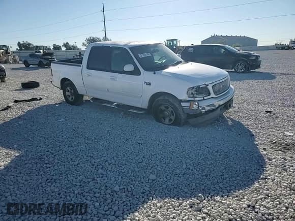 ✅ 2003 Ford F-150 XLT • VIN: 1FTRW07623KA19822 • Lot: 91926195. Wystawiony na Copart z przebiegiem Nie podano. Bezpłatny archiwum sprzedaży aukcyjnych z USA i szczegółowy raport historii pojazdu na DreamBid. Zdjęcie 14.