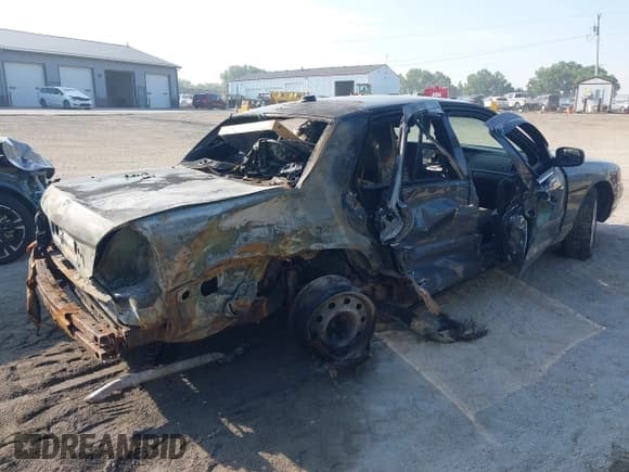 ✅ 2007 Ford Police Interceptor • VIN: 2FAFP71W57X145506 • Лот: 42664995. Опубликован ранее на IAAI с пробегом Не указан. Бесплатный доступ к архиву аукционных продаж из США и подробный отчёт об истории автомобиля на DreamBid. Изображение 6.