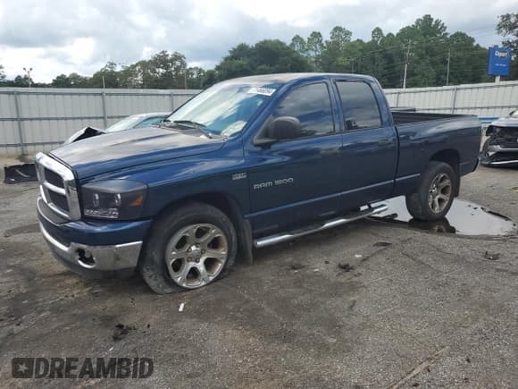 ✅ 2007 Dodge 1500 SLT • VIN: 1D7HA18267J633074 • Лот: 71466094. Опубликован ранее на Copart с пробегом 170 455 миль. Бесплатный доступ к архиву аукционных продаж из США и подробный отчёт об истории автомобиля на DreamBid. Изображение 1.