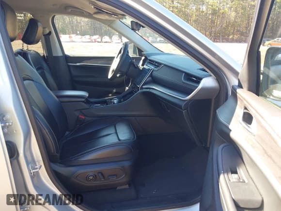 ✅ 2023 Jeep Grand Cherokee Limited • VIN: 1C4RJJBG7P8890285 • Лот: 43561786. Опубликован ранее на IAAI с пробегом 65 259 миль. Бесплатный доступ к архиву аукционных продаж из США и подробный отчёт об истории автомобиля на DreamBid. Изображение 5.