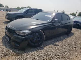✅ 2016 BMW 3 Series 340i xDrive • VIN: WBA8B7C59GK702830 • Лот: 59521715. Опубликован ранее на Copart с пробегом 76 602 миль. Бесплатный доступ к архиву аукционных продаж из США и подробный отчёт об истории автомобиля на DreamBid. Изображение 1.