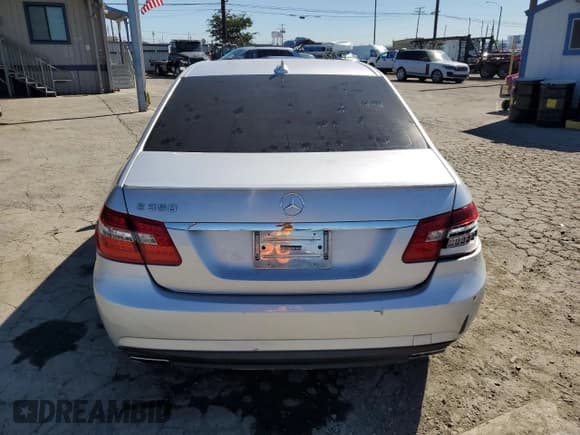 ✅ 2013 Mercedes-Benz E 350 Sport • VIN: WDDHF5KB0DA716027 • Lot: 82493745. Wystawiony na Copart z przebiegiem 172 173 mil. Bezpłatny archiwum sprzedaży aukcyjnych z USA i szczegółowy raport historii pojazdu na DreamBid. Zdjęcie 6.
