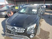 ✅ 2018 Mercedes-Benz GLA 250 • VIN: WDCTG4EB7JJ414425 • Lot: 43461724. Wystawiony na IAAI z przebiegiem 53 882 mil. Bezpłatny archiwum sprzedaży aukcyjnych z USA i szczegółowy raport historii pojazdu na DreamBid. Zdjęcie 17.