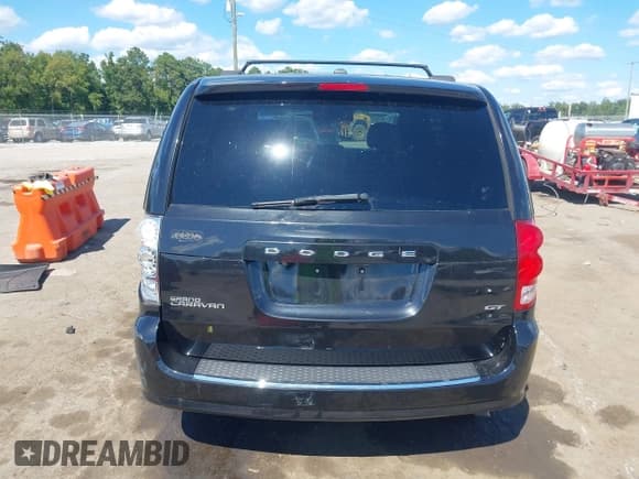 ✅ 2018 Dodge Grand Caravan GT • VIN: 2C4RDGEG9JR196506 • Lot: 43080508. Wystawiony na IAAI z przebiegiem 172 366 mil. Bezpłatny archiwum sprzedaży aukcyjnych z USA i szczegółowy raport historii pojazdu na DreamBid. Zdjęcie 17.