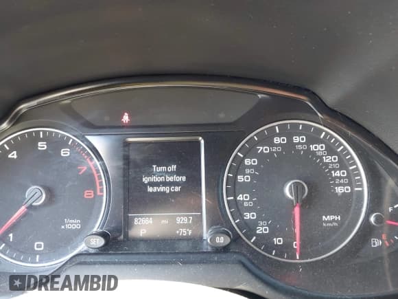 ✅ 2017 Audi Q5 Premium Plus • VIN: WA1M2AFP1HA084738 • Lot: 43142293. Wystawiony na IAAI z przebiegiem 82 664 mil. Bezpłatny archiwum sprzedaży aukcyjnych z USA i szczegółowy raport historii pojazdu na DreamBid. Zdjęcie 7.