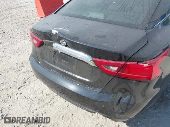 ✅ 2017 Nissan Maxima SV • VIN: 1N4AA6AP3HC451634 • Lot: 43196358. Listed on IAAI with 70,069 mi. Free auction sales archive from the USA and detailed vehicle history report at DreamBid. Image 6.