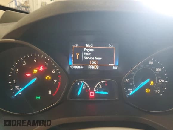 ✅ 2018 Ford Escape SE • VIN: 1FMCU9GD0JUA28062 • Лот: 90302305. Опубликован ранее на Copart с пробегом 107 890 миль. Бесплатный доступ к архиву аукционных продаж из США и подробный отчёт об истории автомобиля на DreamBid. Изображение 9.