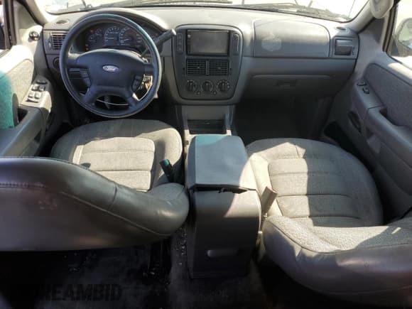 ✅ 2002 Ford Explorer XLS • VIN: 1FMZU72E92UA49279 • Lot: 50059725. Listed on Copart with 161,682 mi. Free auction sales archive from the USA and detailed vehicle history report at DreamBid. Image 8.