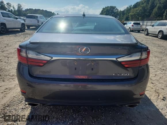 ✅ 2016 Lexus ES 330 • VIN: 58ABK1GG8GU028759 • Лот: 70114155. Опубликован ранее на Copart с пробегом 144 413 миль. Бесплатный доступ к архиву аукционных продаж из США и подробный отчёт об истории автомобиля на DreamBid. Изображение 6.