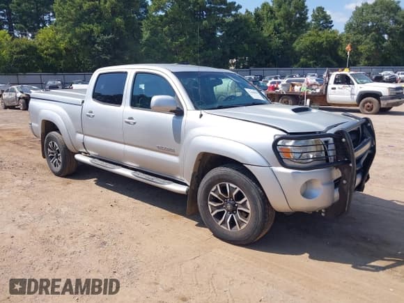 ✅ 2010 Toyota Tacoma • VIN: 3TMMU4FN3AM022461 • Lot: 43208808. Wystawiony na IAAI z przebiegiem 246 992 mil. Bezpłatny archiwum sprzedaży aukcyjnych z USA i szczegółowy raport historii pojazdu na DreamBid. Zdjęcie 1.