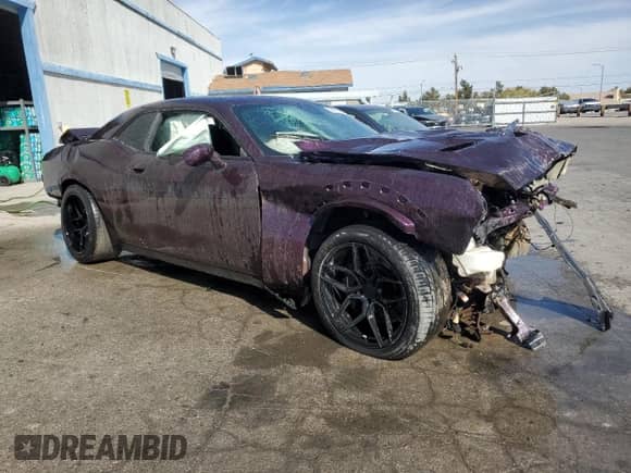 ✅ 2020 Dodge Challenger R/T Scat Pack • VIN: 2C3CDZFJ7LH210606 • Lot: 52599425. Wystawiony na Copart z przebiegiem 42 966 mil. Bezpłatny archiwum sprzedaży aukcyjnych z USA i szczegółowy raport historii pojazdu na DreamBid. Zdjęcie 4.