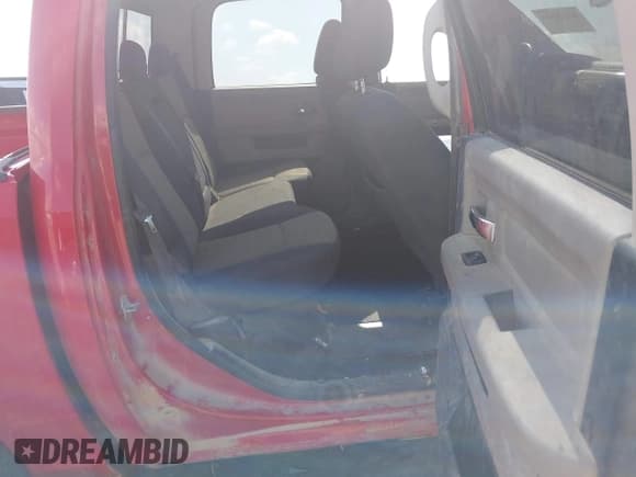 ✅ 2009 Dodge 1500 Laramie • VIN: 1D3HV13T89J526794 • Lot: 42376546. Wystawiony na IAAI z przebiegiem 237 001 mil. Bezpłatny archiwum sprzedaży aukcyjnych z USA i szczegółowy raport historii pojazdu na DreamBid. Zdjęcie 8.