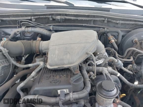 ✅ 2011 Toyota Tacoma • VIN: 5TFPX4EN1BX006647 • Lot: 42572489. Listed on IAAI with 134,895 mi. Free auction sales archive from the USA and detailed vehicle history report at DreamBid. Image 10.