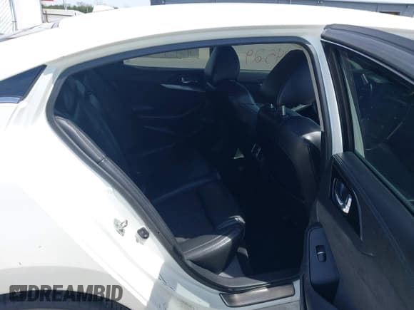 ✅ 2016 Nissan Maxima SV • VIN: 1N4AA6AP4GC396173 • Лот: 42094529. Опубликован ранее на IAAI с пробегом 137 397 миль. Бесплатный доступ к архиву аукционных продаж из США и подробный отчёт об истории автомобиля на DreamBid. Изображение 8.