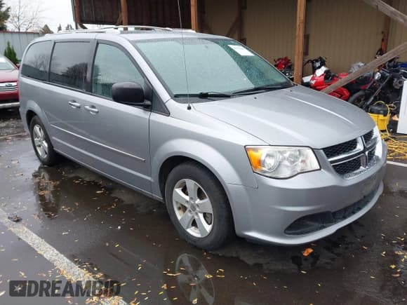✅ 2013 Dodge Grand Caravan SE • VIN: 2C4RDGBG9DR660371 • Lot: 43552841. Wystawiony na IAAI z przebiegiem 152 798 mil. Bezpłatny archiwum sprzedaży aukcyjnych z USA i szczegółowy raport historii pojazdu na DreamBid. Zdjęcie 1.