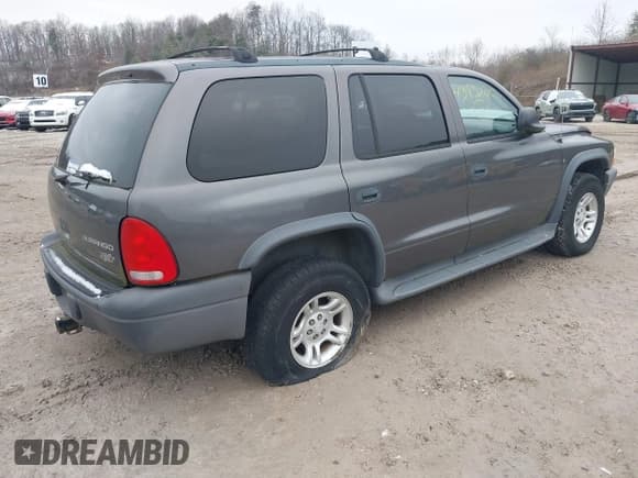 ✅ 2003 Dodge Durango Sport • VIN: 1D4HS38N63F537815 • Lot: 43832804. Wystawiony na IAAI z przebiegiem 216 984 mil. Bezpłatny archiwum sprzedaży aukcyjnych z USA i szczegółowy raport historii pojazdu na DreamBid. Zdjęcie 4.