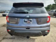 ✅ 2019 Honda Passport EX-L • VIN: 5FNYF7H51KB010065 • Lot: 72075475. Listed on Copart with 115,730 mi. Free auction sales archive from the USA and detailed vehicle history report at DreamBid. Image 6.