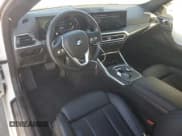 ✅ 2024 BMW 4 Series 430i xDrive • VIN: WBA73AP00RCP70208 • Lot: 76918674. Wystawiony na Copart z przebiegiem 9 213 mil. Bezpłatny archiwum sprzedaży aukcyjnych z USA i szczegółowy raport historii pojazdu na DreamBid. Zdjęcie 8.