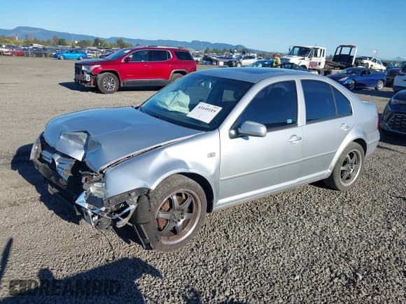 ✅ 2003 Volkswagen Jetta GLS • VIN: 3VWSE69M33M141856 • Lot: 43449119. Listed on IAAI with 241,070 mi. Free auction sales archive from the USA and detailed vehicle history report at DreamBid. Image 2.