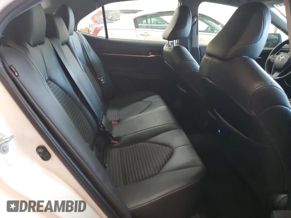 ✅ 2022 Toyota Camry SE • VIN: 4T1G11BK6NU056231 • Lot: 80218955. Wystawiony na Copart z przebiegiem 57 129 mil. Bezpłatny archiwum sprzedaży aukcyjnych z USA i szczegółowy raport historii pojazdu na DreamBid. Zdjęcie 10.