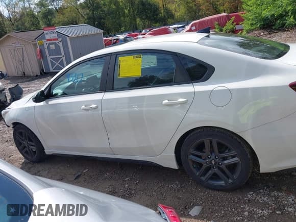 ✅ 2020 Kia Forte GT-Line • VIN: 3KPF34AD3LE243758 • Lot: 43269550. Wystawiony na IAAI z przebiegiem 131 923 mil. Bezpłatny archiwum sprzedaży aukcyjnych z USA i szczegółowy raport historii pojazdu na DreamBid. Zdjęcie 14.