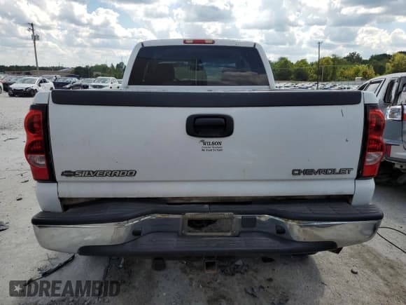 ✅ 2004 Chevrolet Silverado 2500HD LT • VIN: 1GCHK29204E327827 • Lot: 70175774. Wystawiony na Copart z przebiegiem 201 811 mil. Bezpłatny archiwum sprzedaży aukcyjnych z USA i szczegółowy raport historii pojazdu na DreamBid. Zdjęcie 6.