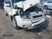 ✅ 2011 Kia Soul + • VIN: KNDJT2A29B7724948 • Lot: 42498260. Wystawiony na IAAI z przebiegiem 148 292 mil. Bezpłatny archiwum sprzedaży aukcyjnych z USA i szczegółowy raport historii pojazdu na DreamBid. Zdjęcie 6.