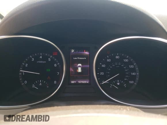 ✅ 2018 Hyundai Santa Fe 2.4L • VIN: 5XYZU3LBXJG505422 • Лот: 52761404. Опубликован ранее на Copart с пробегом 107 022 миль. Бесплатный доступ к архиву аукционных продаж из США и подробный отчёт об истории автомобиля на DreamBid. Изображение 9.