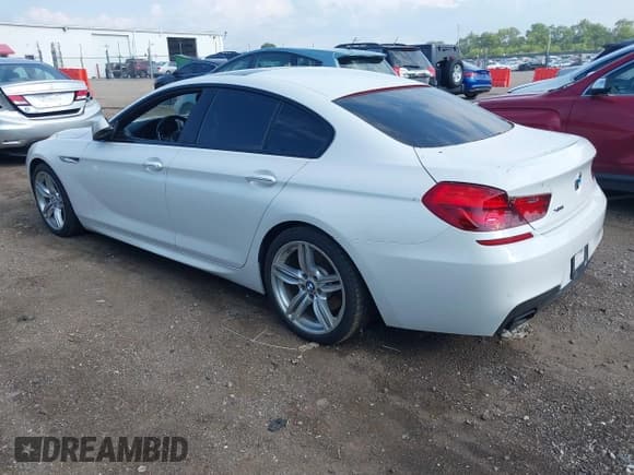 ✅ 2015 BMW 6 Series 650i xDrive • VIN: WBA6B4C5XFD761569 • Lot: 42646861. Listed on IAAI with 55,306 mi. Free auction sales archive from the USA and detailed vehicle history report at DreamBid. Image 3.