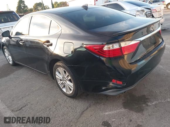 ✅ 2015 Lexus ES 330 • VIN: JTHBK1GG6F2159810 • Lot: 43721854. Listed on IAAI with 162,642 mi. Free auction sales archive from the USA and detailed vehicle history report at DreamBid. Image 3.