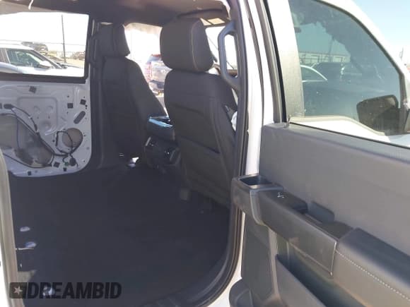 ✅ 2024 Ford F-150 STX • VIN: 1FTEW2LP9RKD49068 • Лот: 43482454. Опубликован ранее на IAAI с пробегом 1 962 миль. Бесплатный доступ к архиву аукционных продаж из США и подробный отчёт об истории автомобиля на DreamBid. Изображение 8.